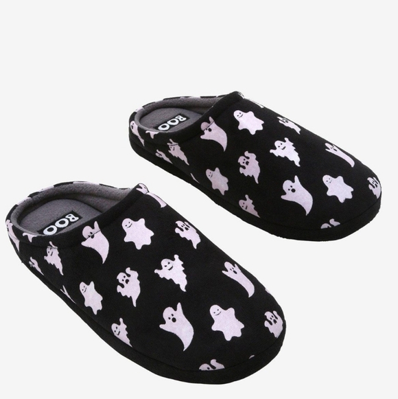 Ghost Slippers - Picture 4 of 7